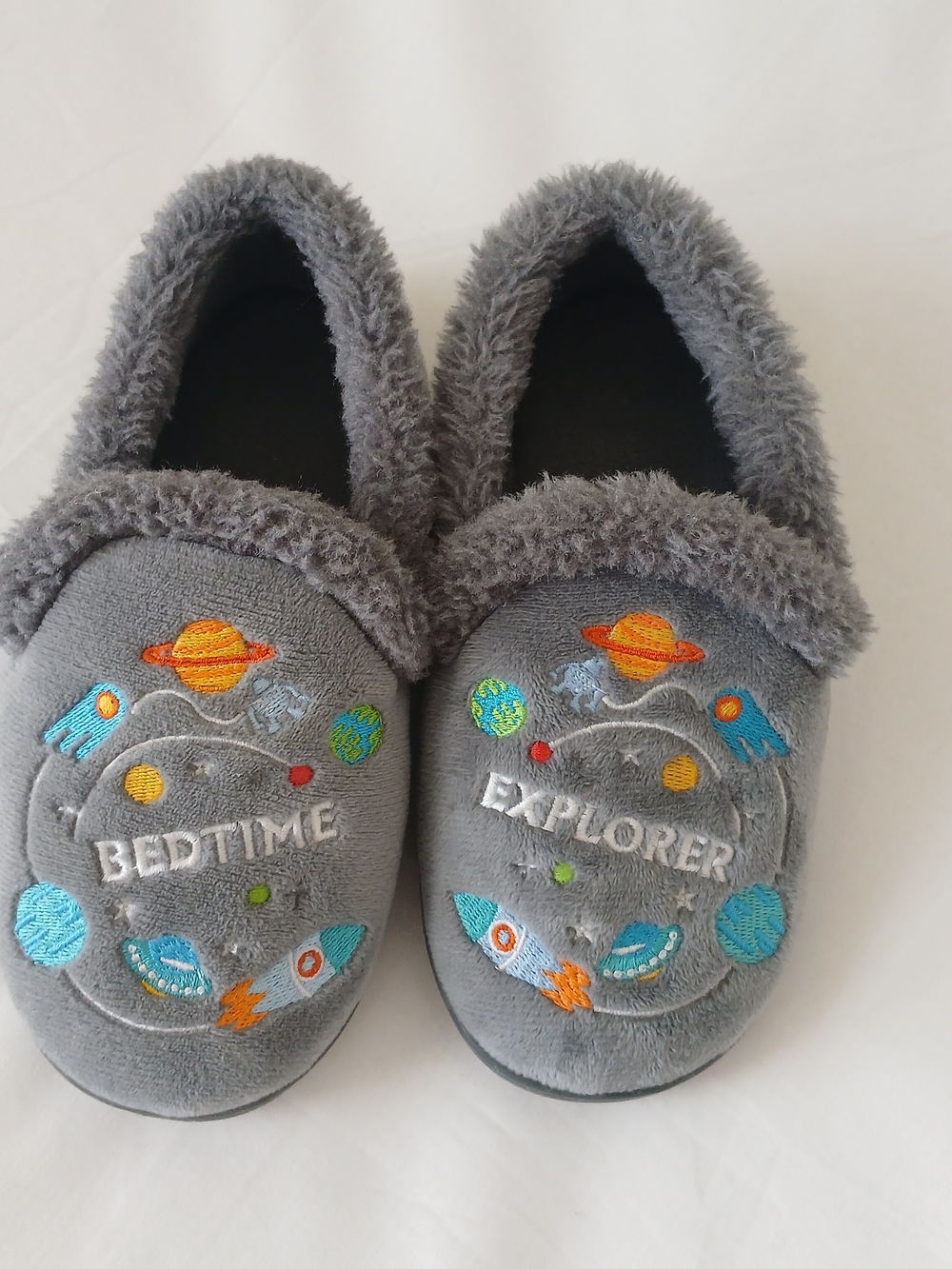 Wonder nation Gray "Bedtime Explorer" Kids Slippers 11-12 Space